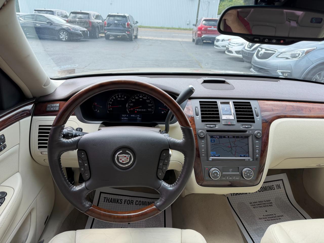 Cadillac DTS  2008