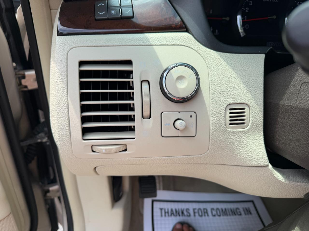 Cadillac DTS  2008