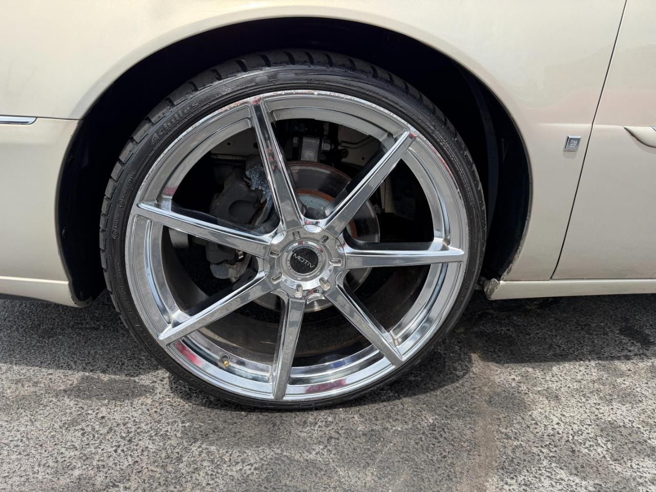 Cadillac DTS  2008