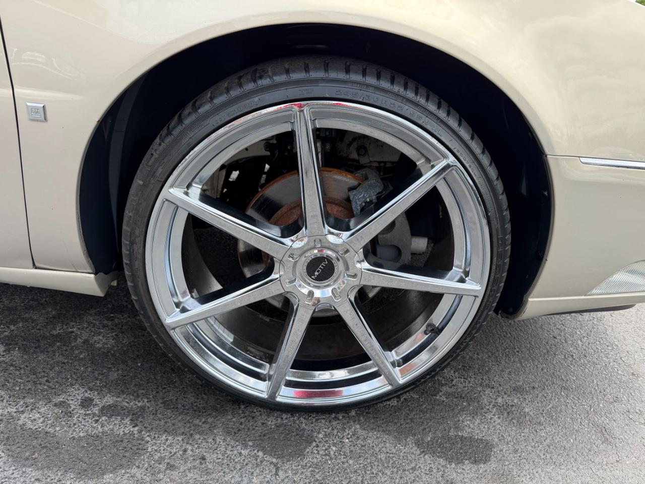 Cadillac DTS  2008