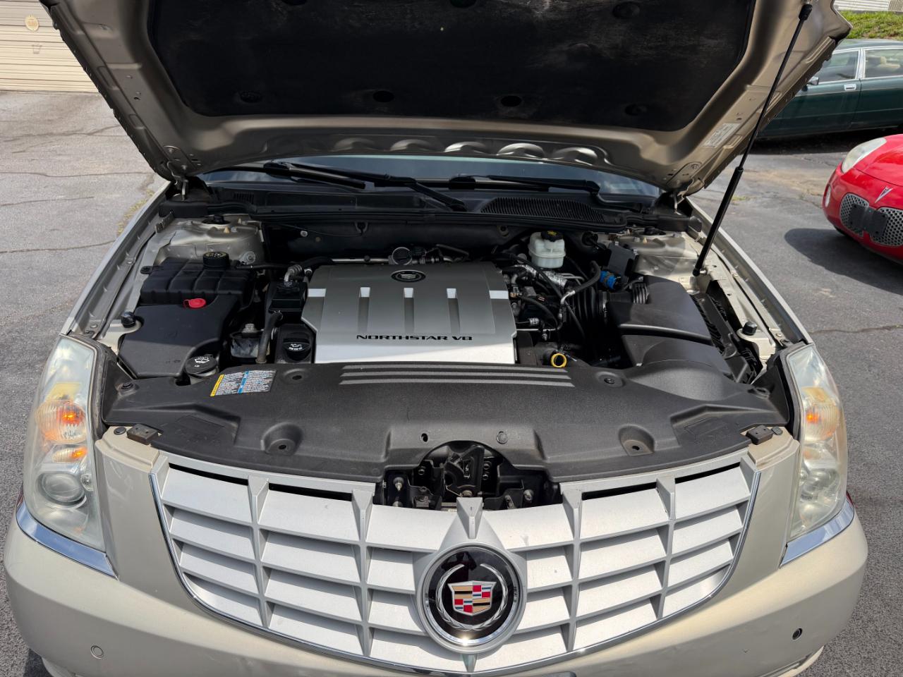 Cadillac DTS  2008