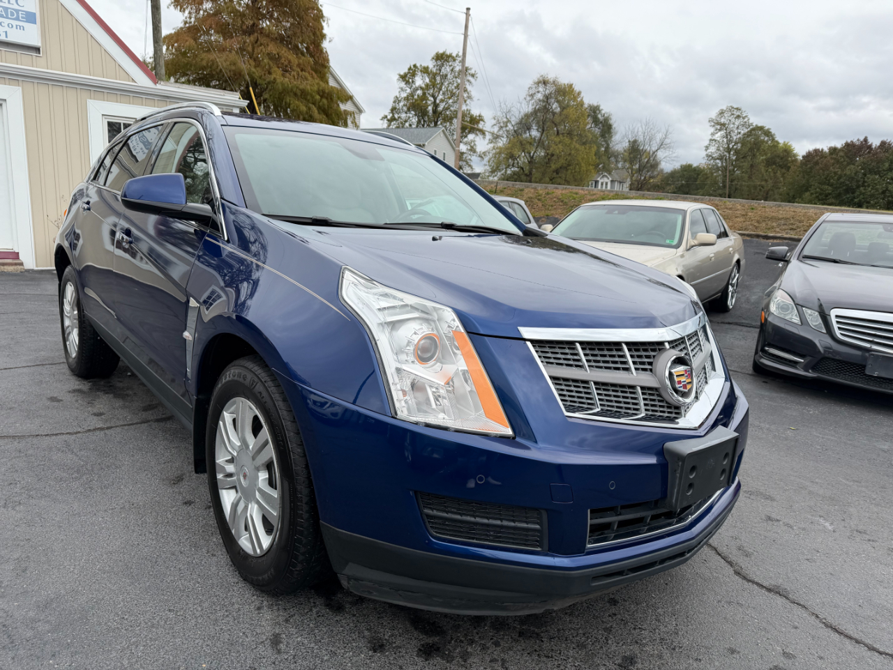 Cadillac SRX Luxury 4D SUV FWD 2012 Cadillac SRX Luxury 4D SUV FWD 2012