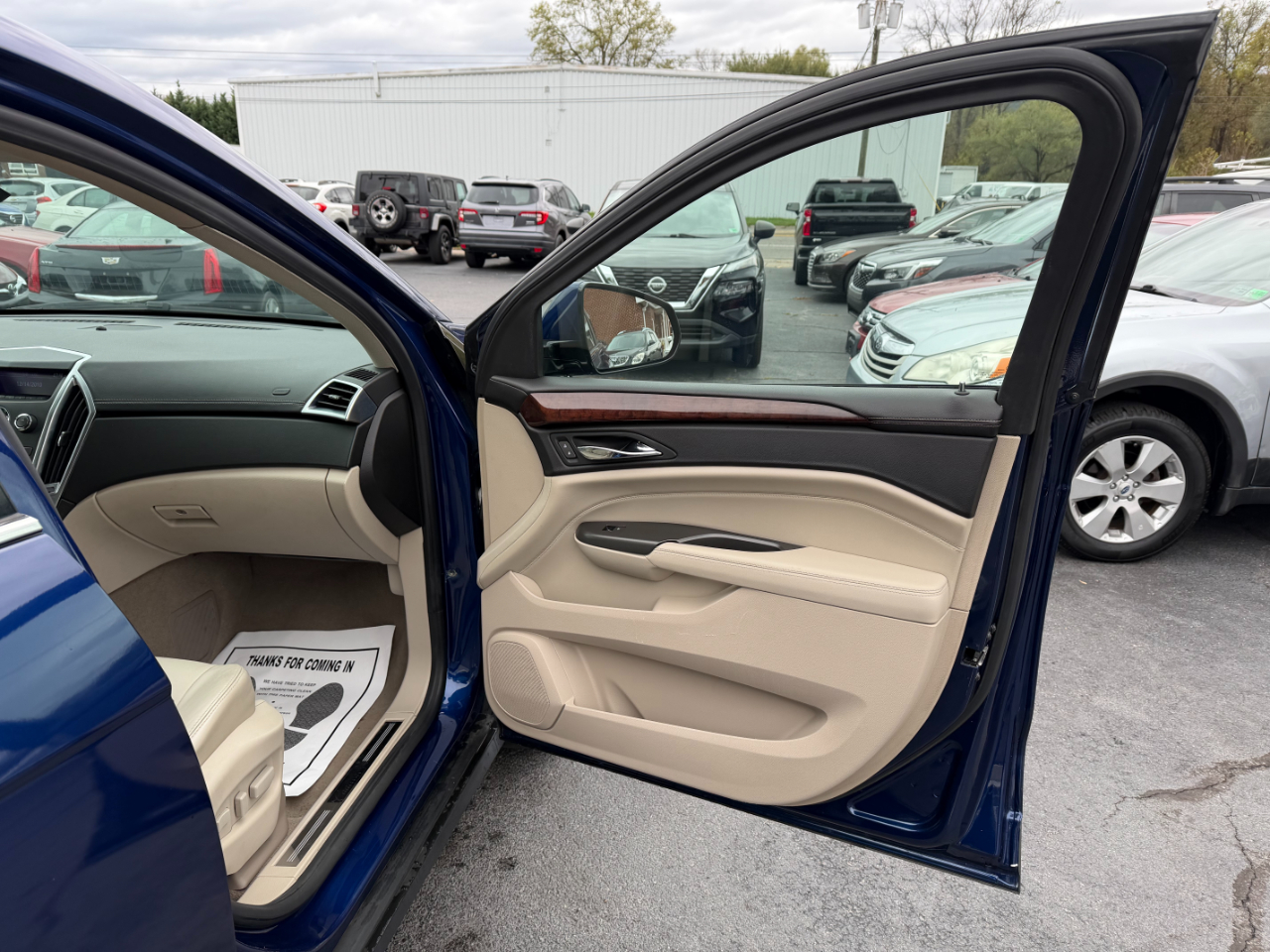 Cadillac SRX Luxury 4D SUV FWD 2012 Cadillac SRX Luxury 4D SUV FWD 2012