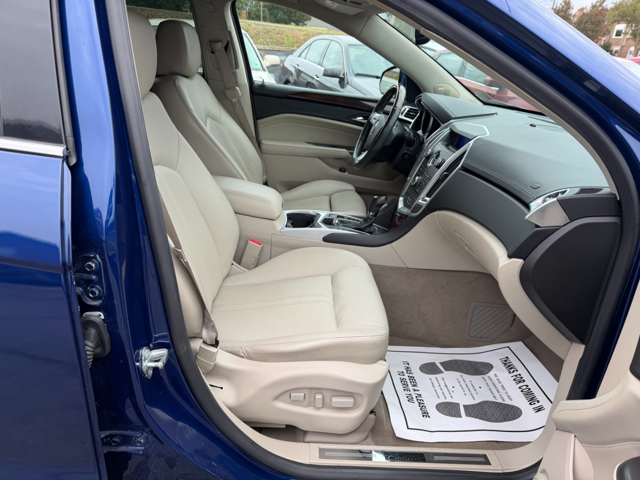 Cadillac SRX Luxury 4D SUV FWD 2012 Cadillac SRX Luxury 4D SUV FWD 2012