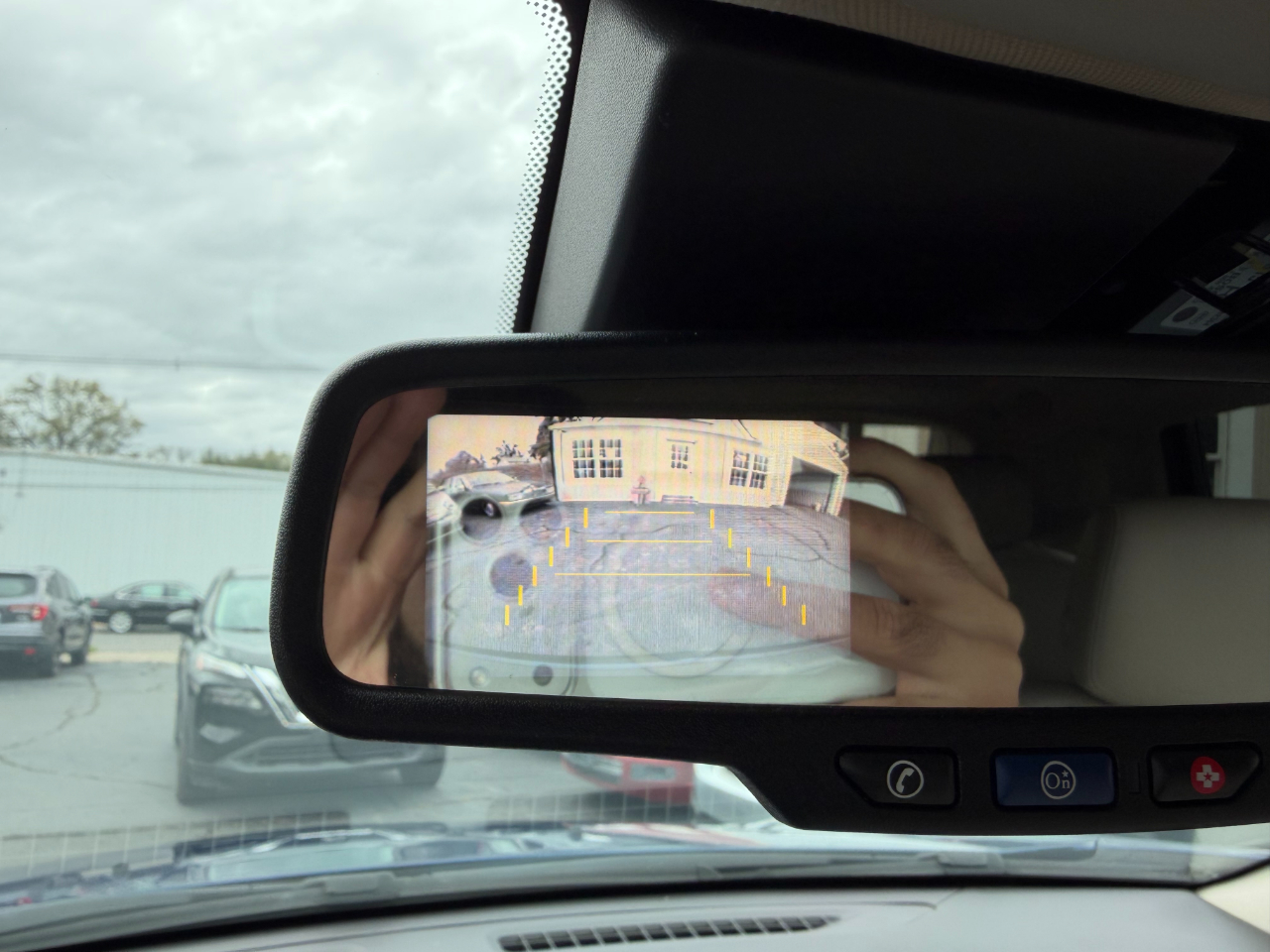 Cadillac SRX Luxury 4D SUV FWD 2012 Cadillac SRX Luxury 4D SUV FWD 2012