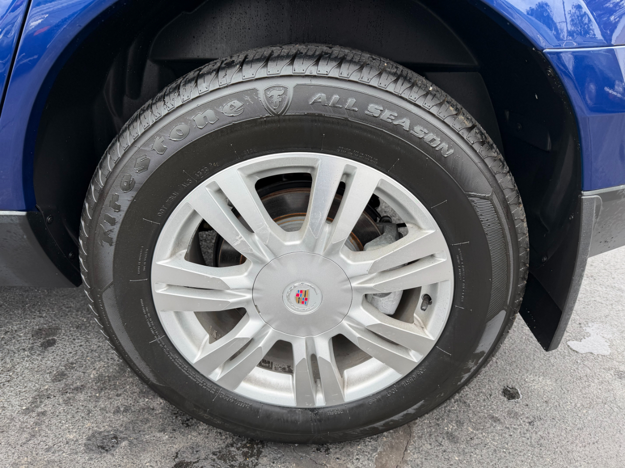 Cadillac SRX Luxury 4D SUV FWD 2012 Cadillac SRX Luxury 4D SUV FWD 2012