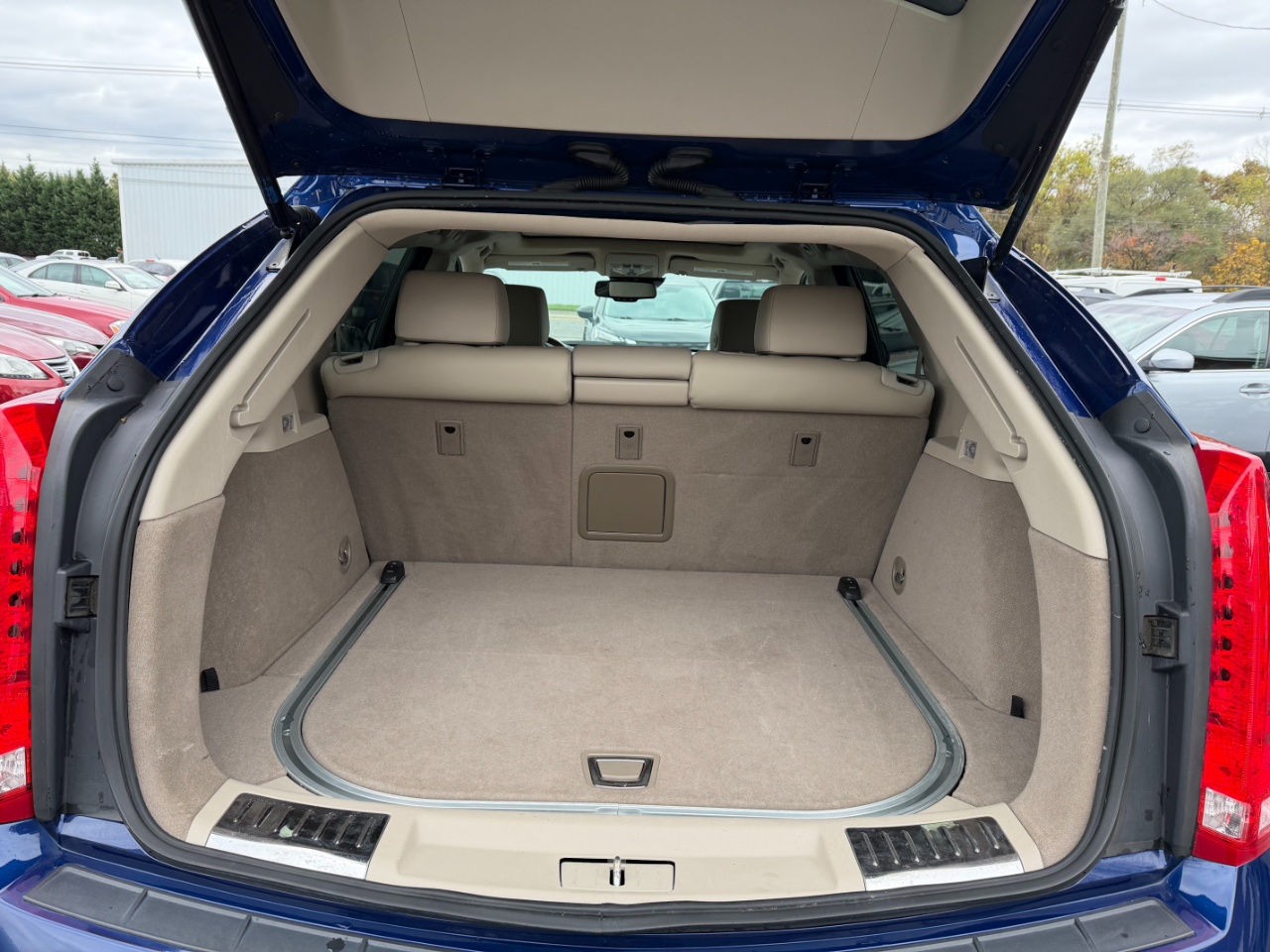 Cadillac SRX Luxury 4D SUV FWD 2012 Cadillac SRX Luxury 4D SUV FWD 2012