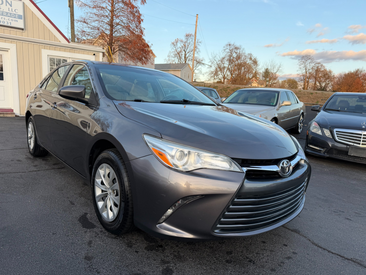 Toyota Camry LE 4D Sedan 2017