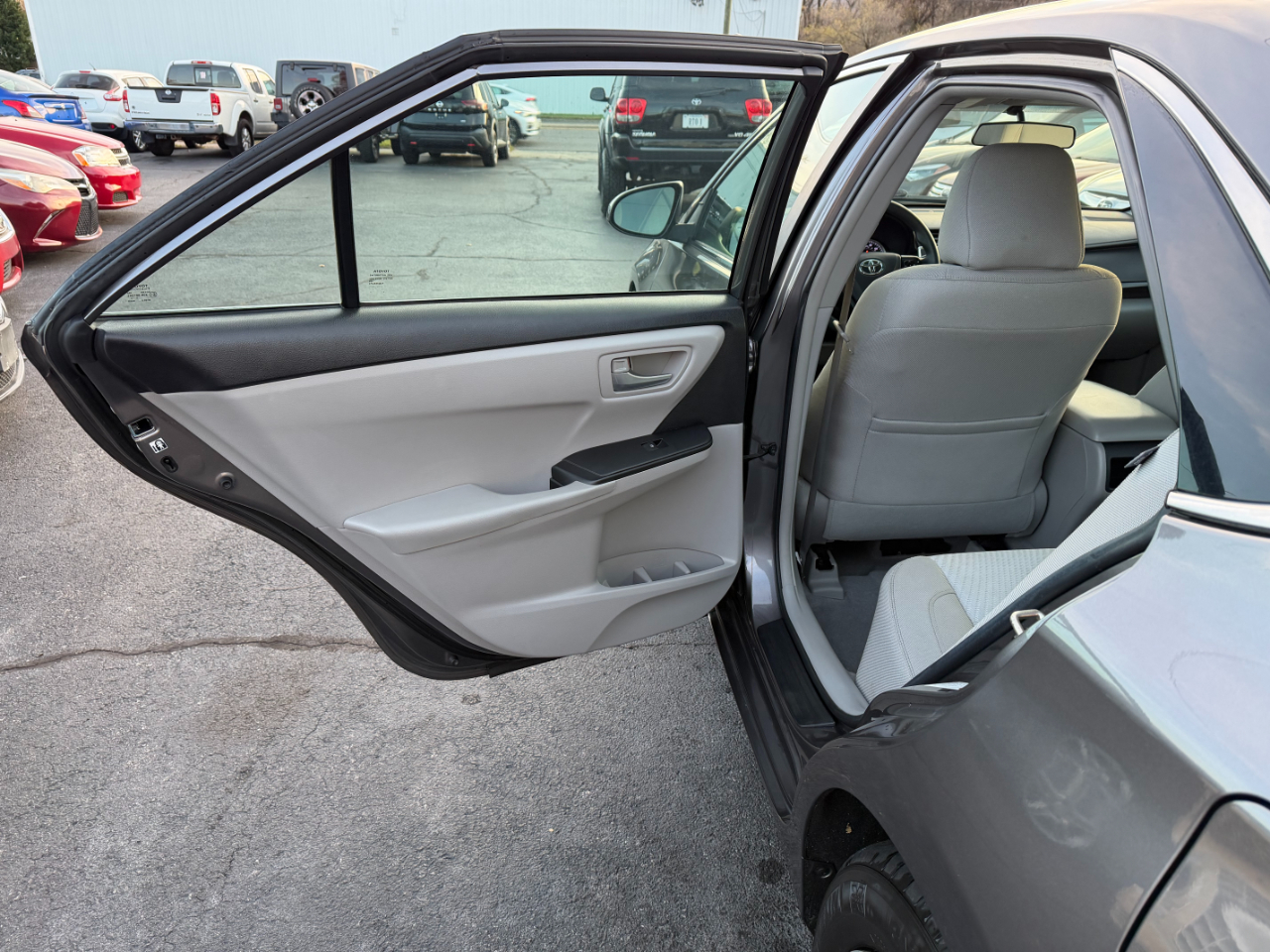 Toyota Camry LE 4D Sedan 2017