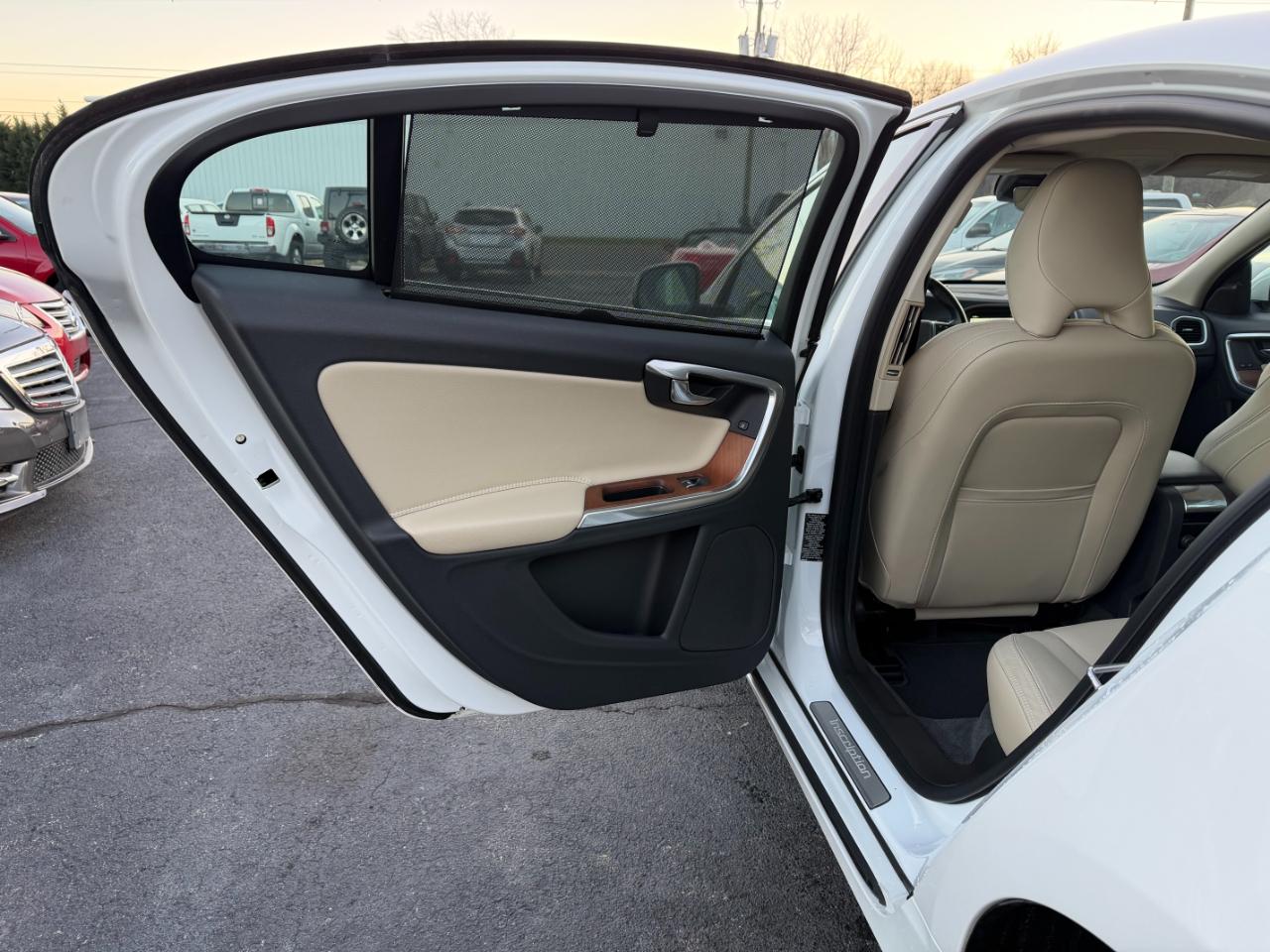 Volvo S60 T5 Inscription Platinum AWD 2017