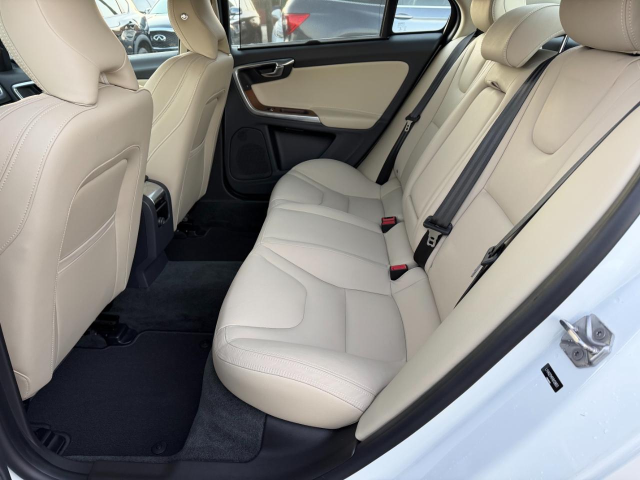 Volvo S60 T5 Inscription Platinum AWD 2017