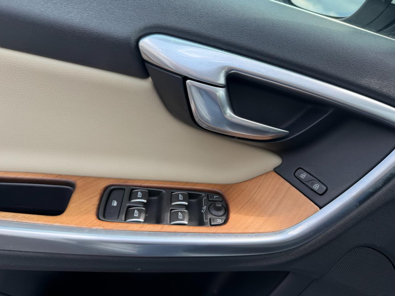 Volvo S60 T5 Inscription Platinum AWD 2017