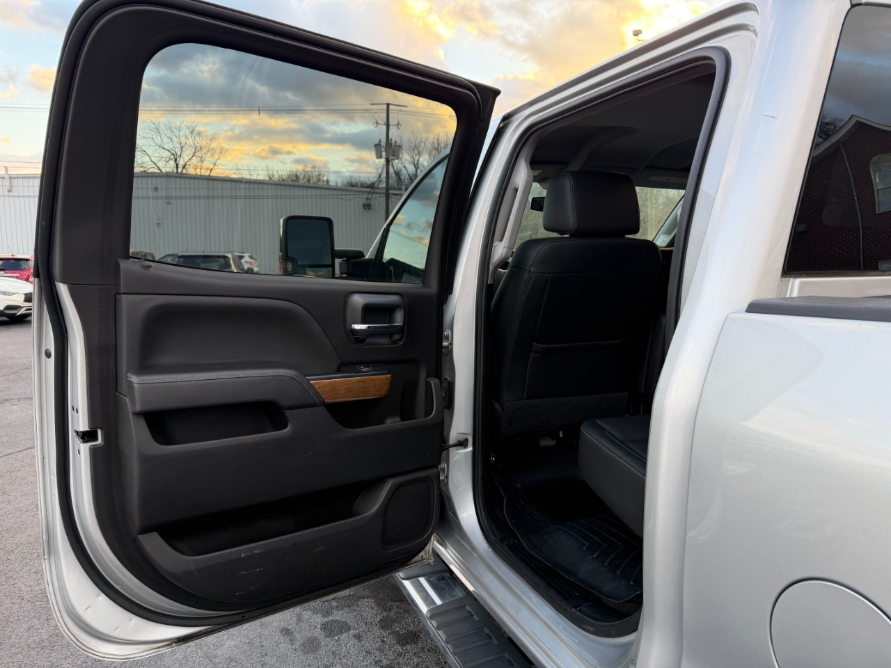 Chevrolet Silverado 3500HD LTZ Crew Cab 4WD 2019
