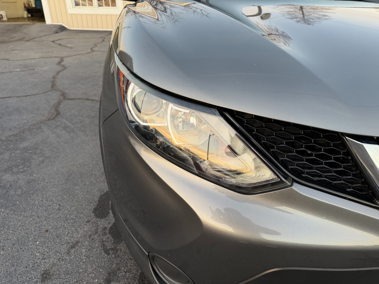 Nissan Rogue S 4D SUV FWD 2018