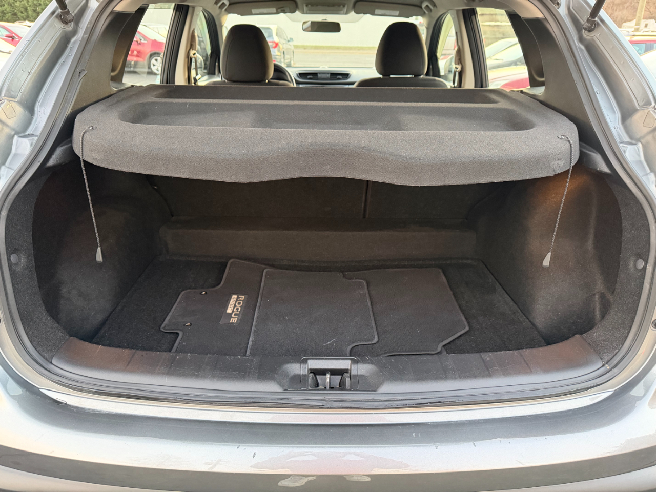 Nissan Rogue S 4D SUV FWD 2018