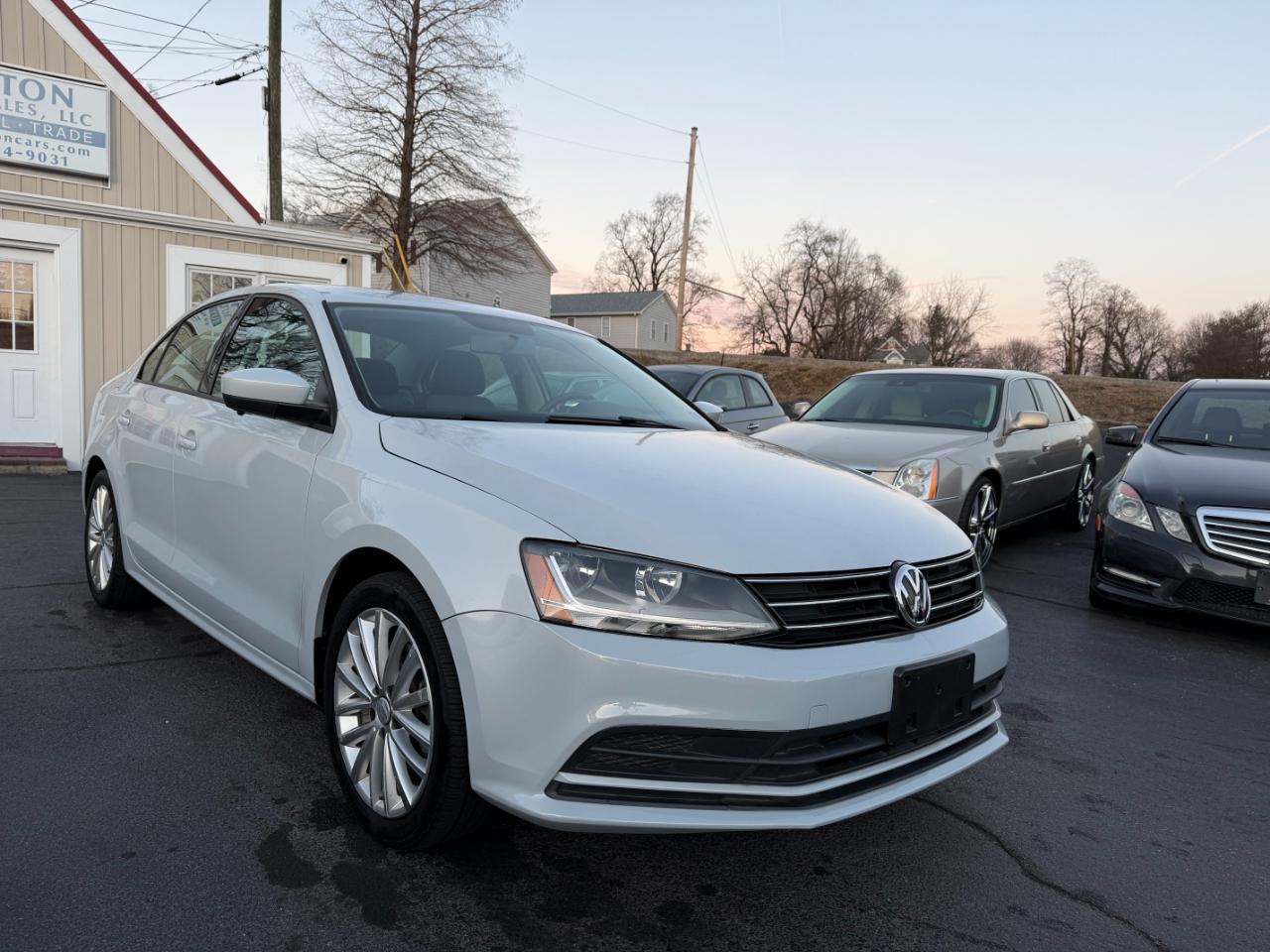 Volkswagen Jetta  2018