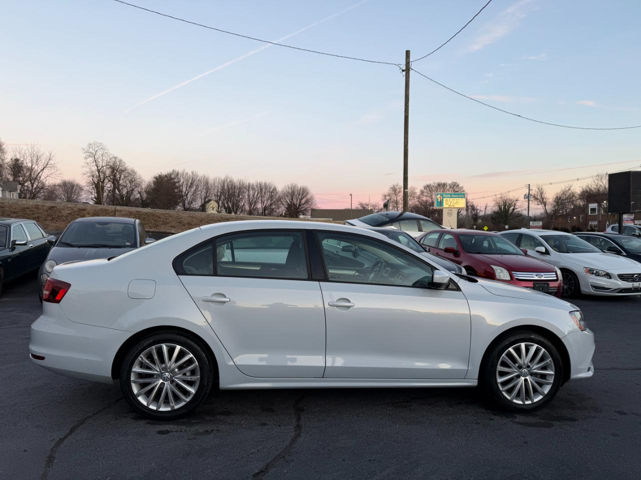 Volkswagen Jetta  2018