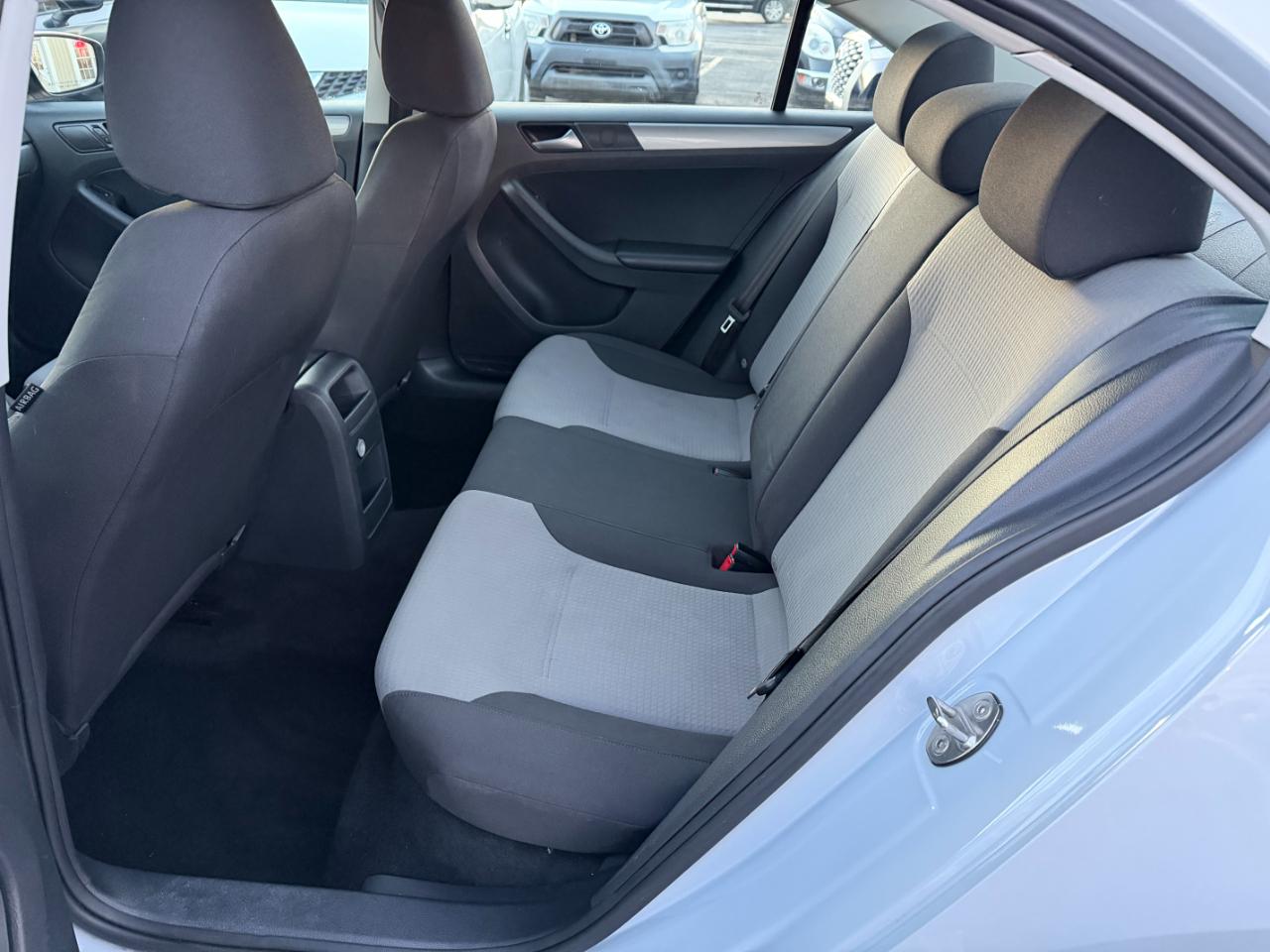 Volkswagen Jetta  2018