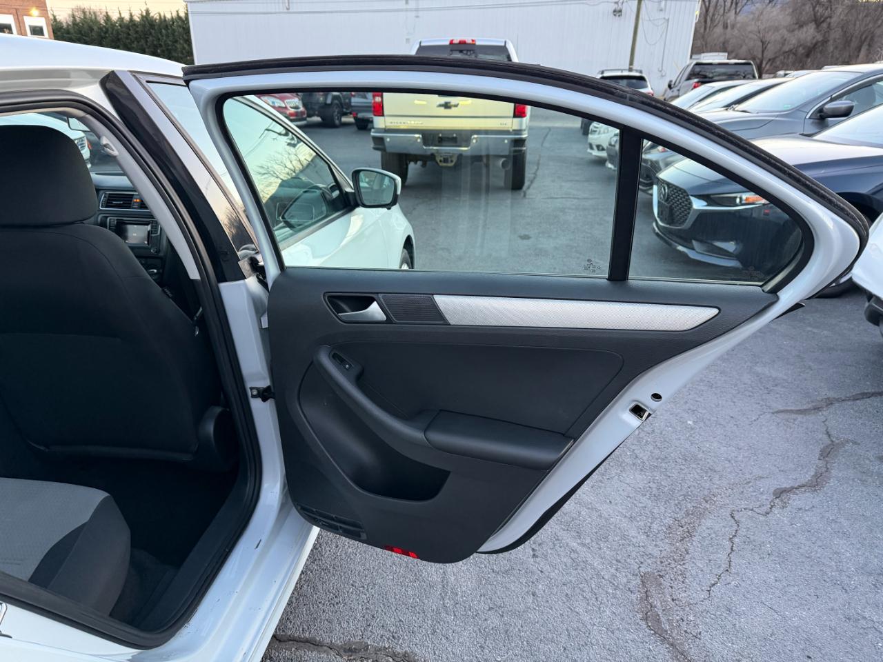 Volkswagen Jetta  2018