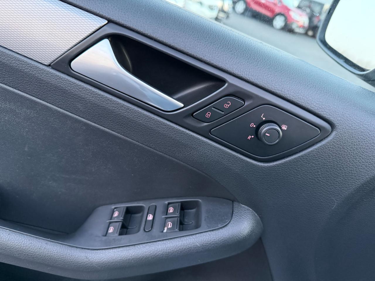 Volkswagen Jetta  2018