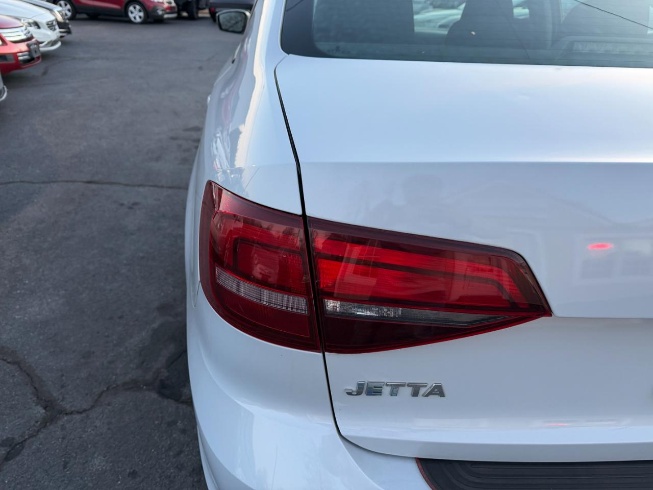 Volkswagen Jetta  2018