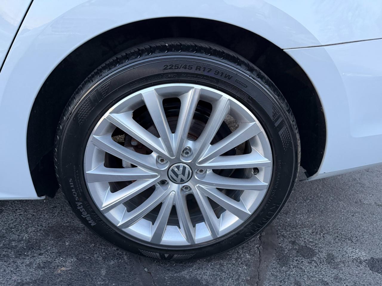 Volkswagen Jetta  2018