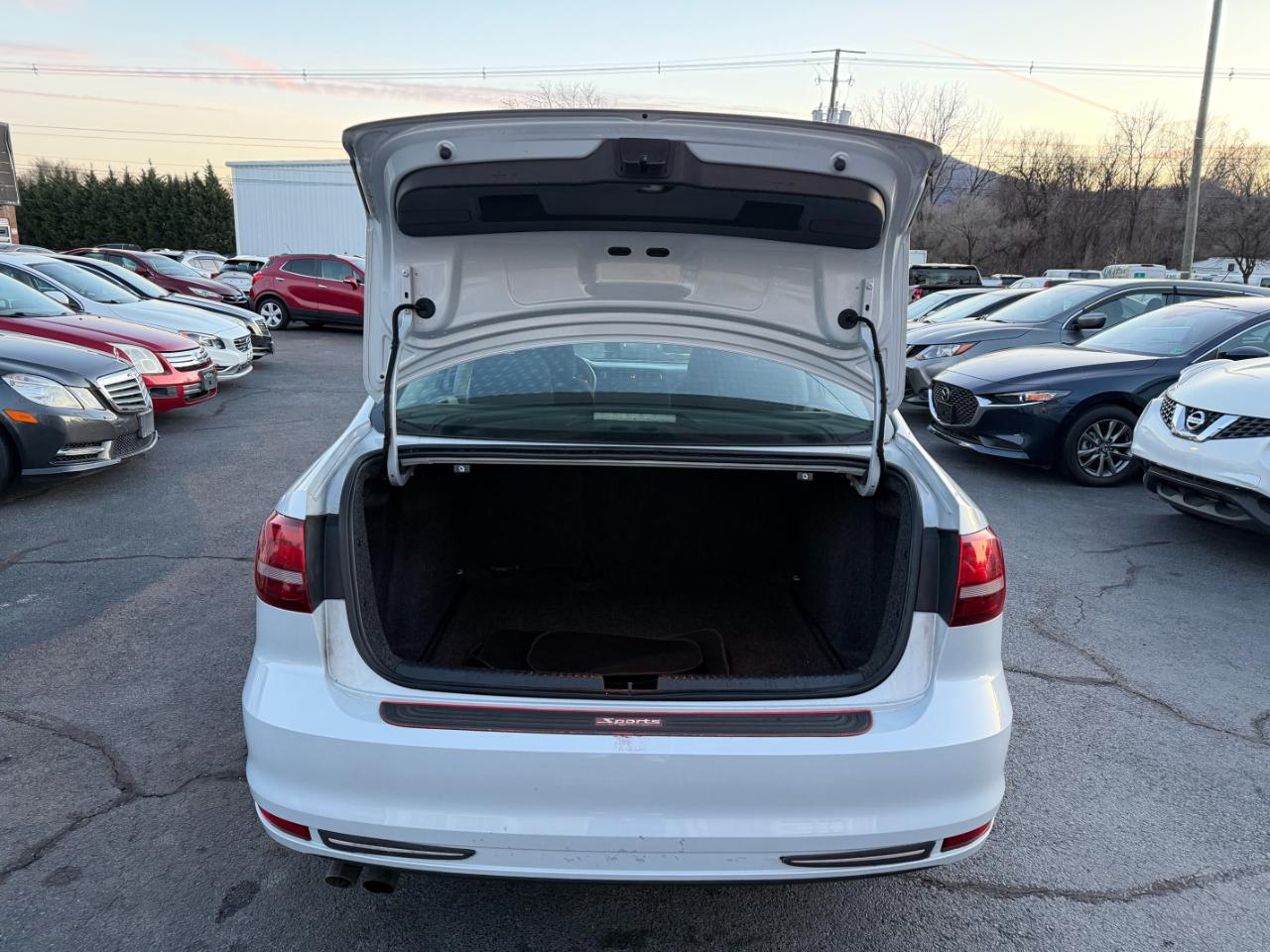 Volkswagen Jetta  2018