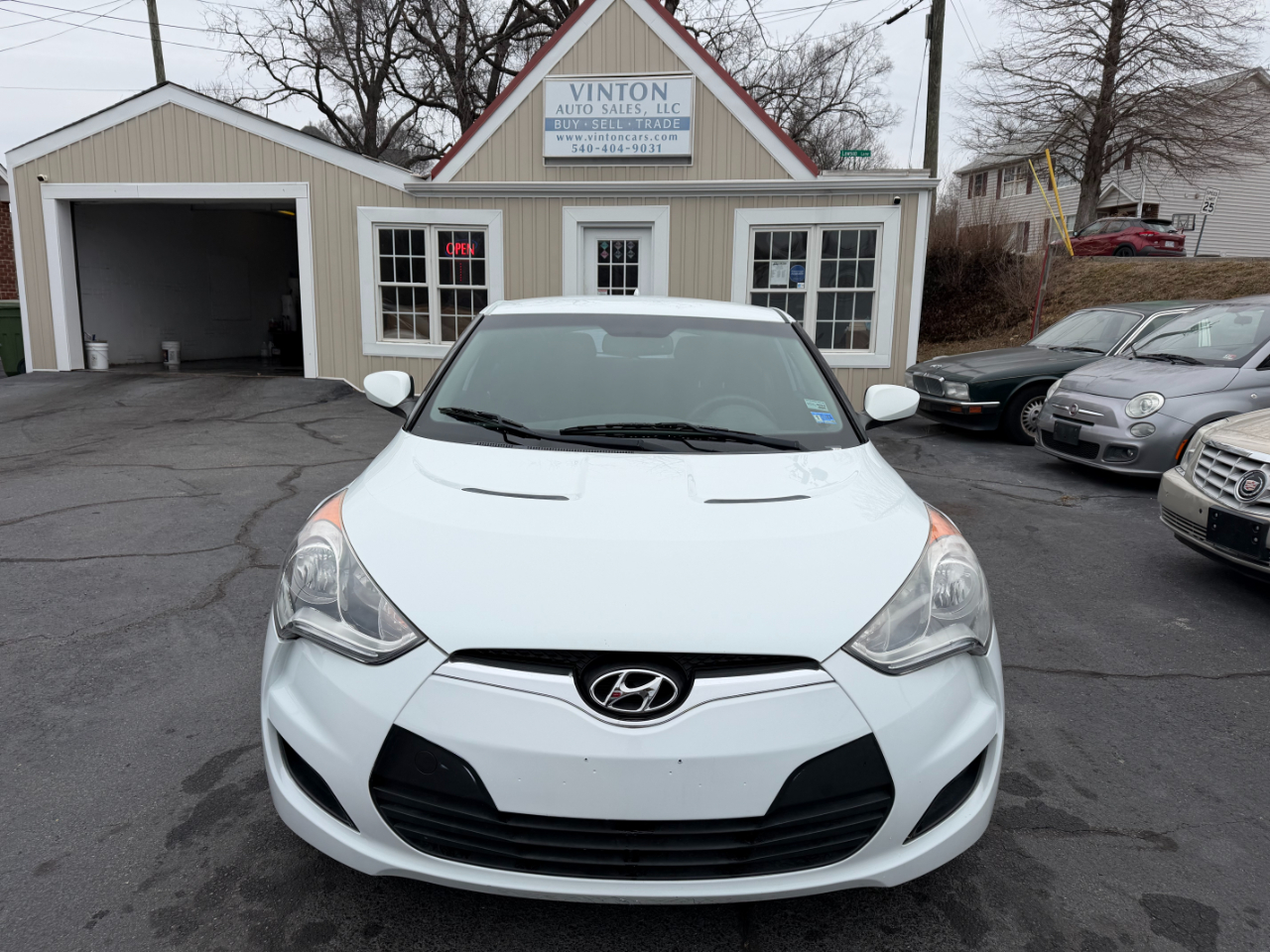 Hyundai Veloster  2013