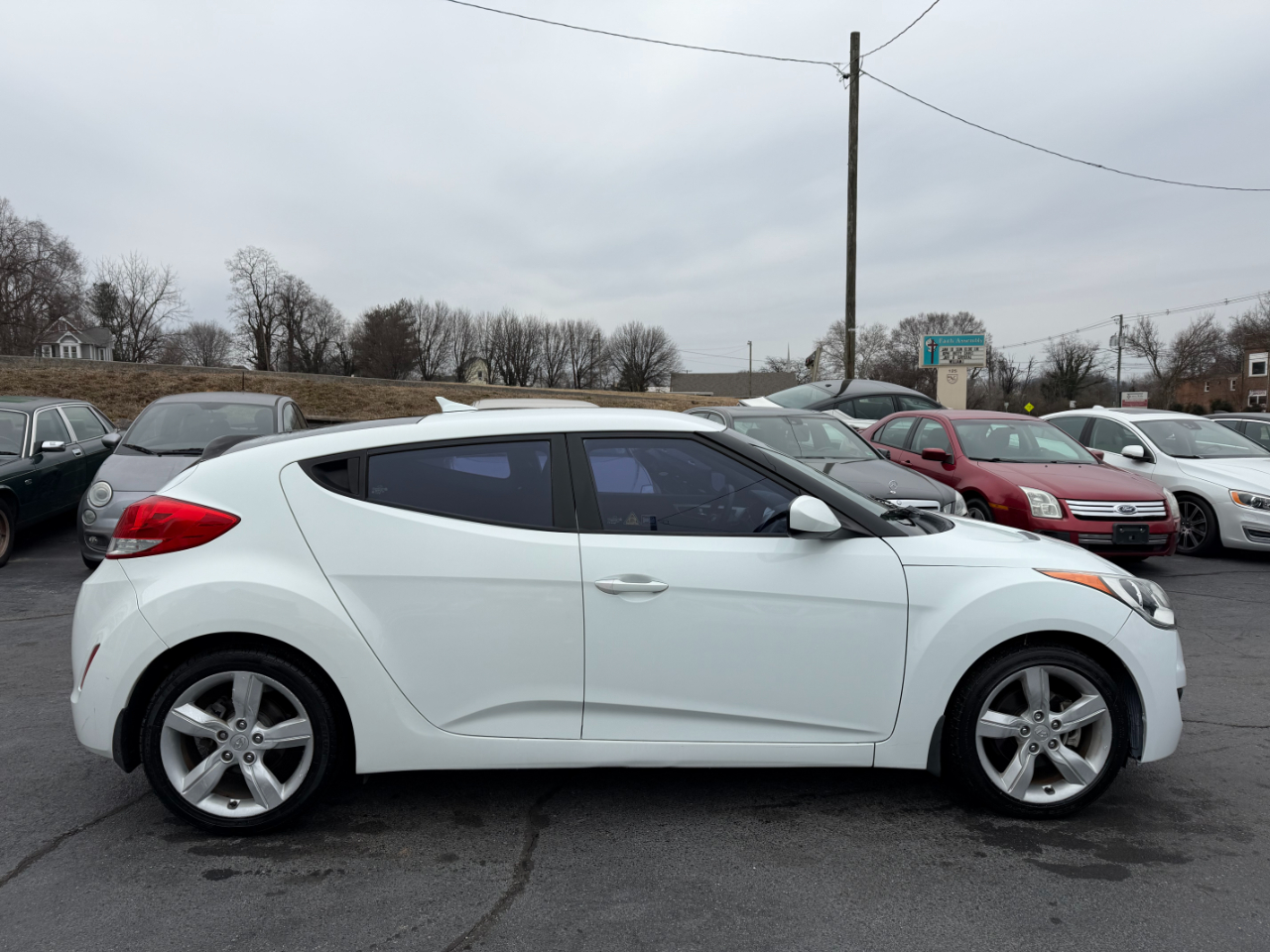 Hyundai Veloster  2013