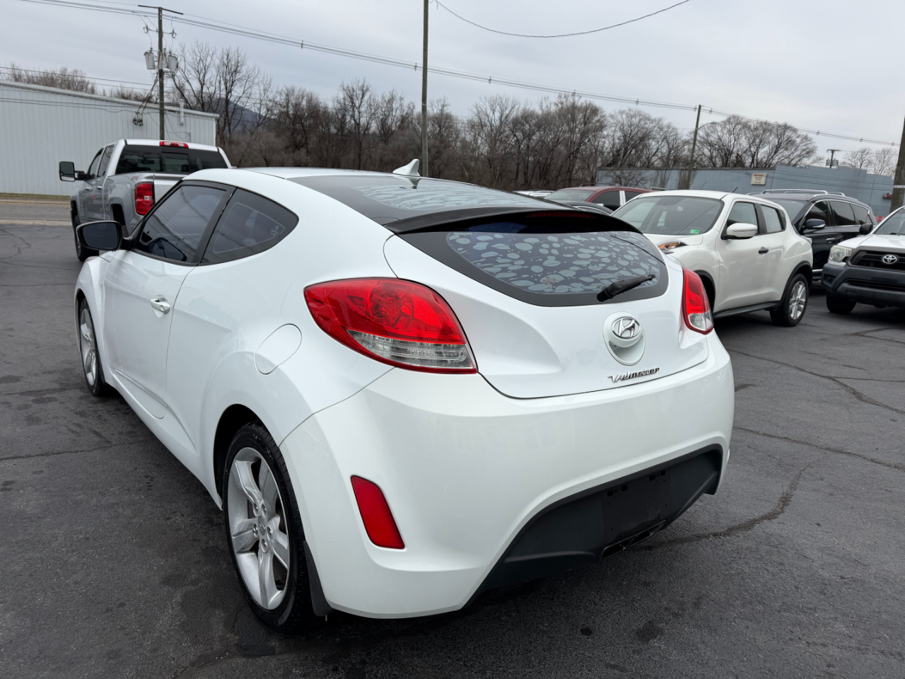 Hyundai Veloster  2013