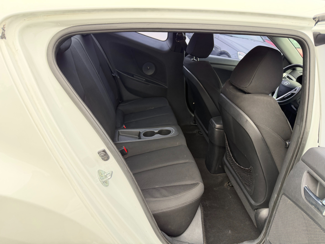 Hyundai Veloster  2013