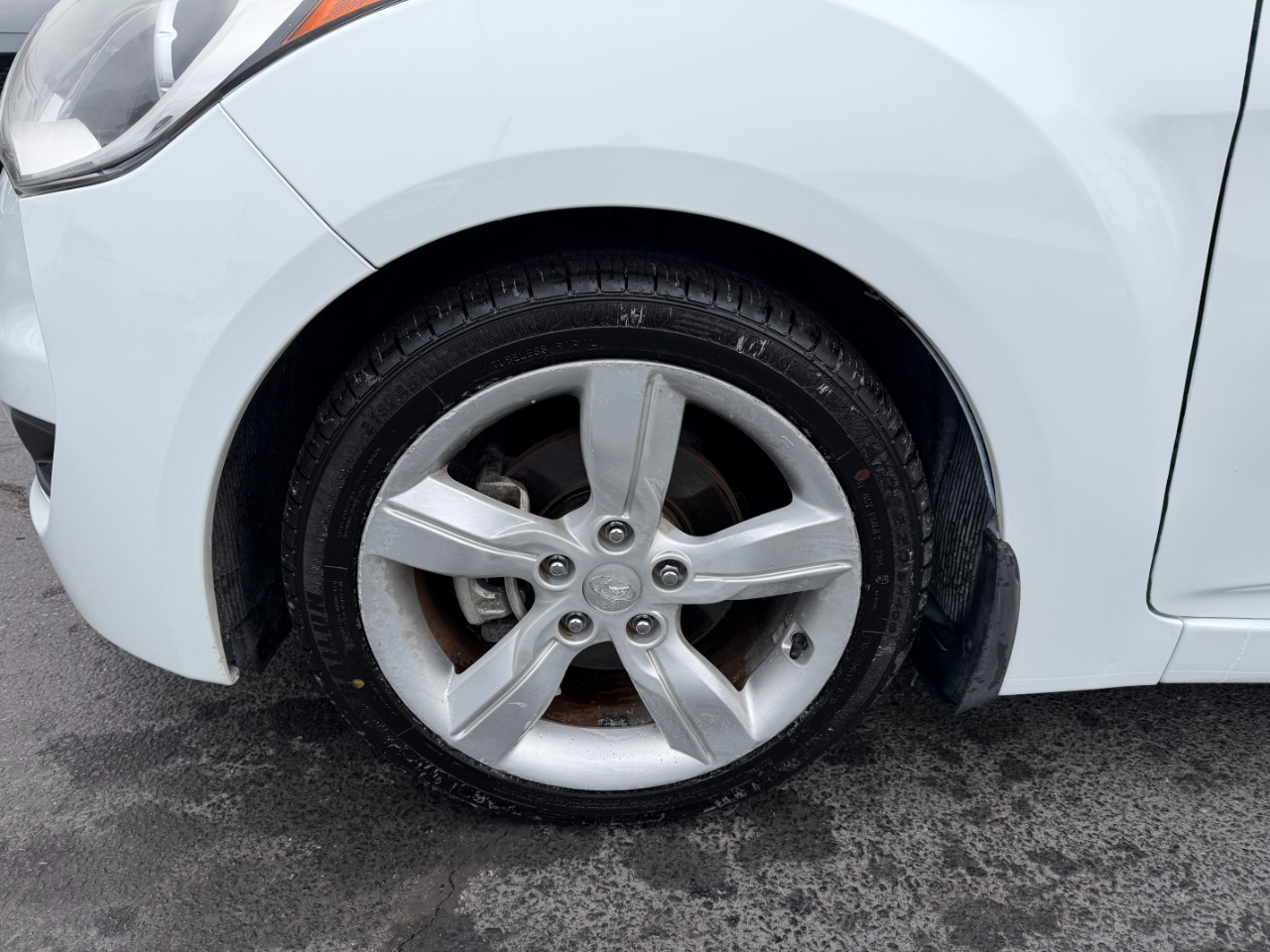 Hyundai Veloster  2013