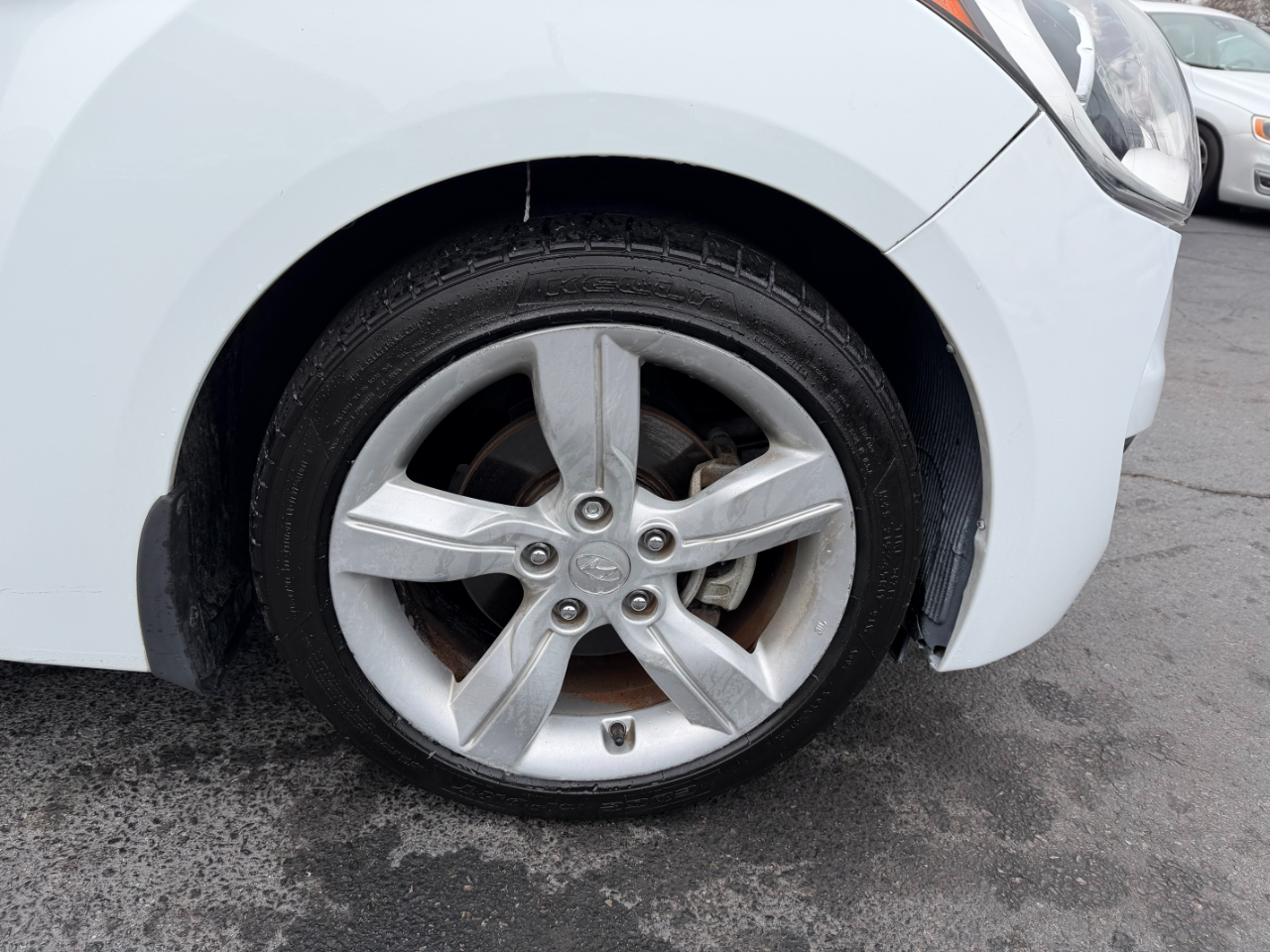 Hyundai Veloster  2013