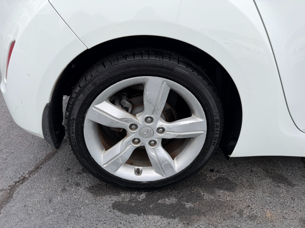 Hyundai Veloster  2013