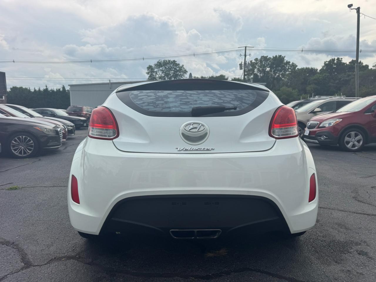 Hyundai Veloster Base 3D Coupe 2013