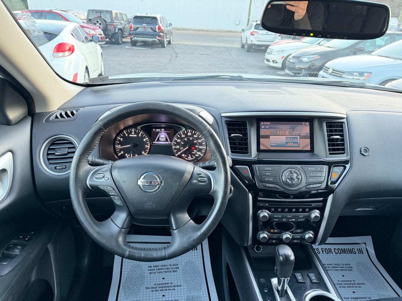 Nissan Pathfinder SV 4WD 2016