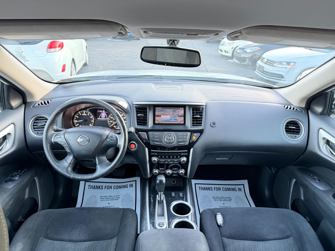 Nissan Pathfinder SV 4WD 2016