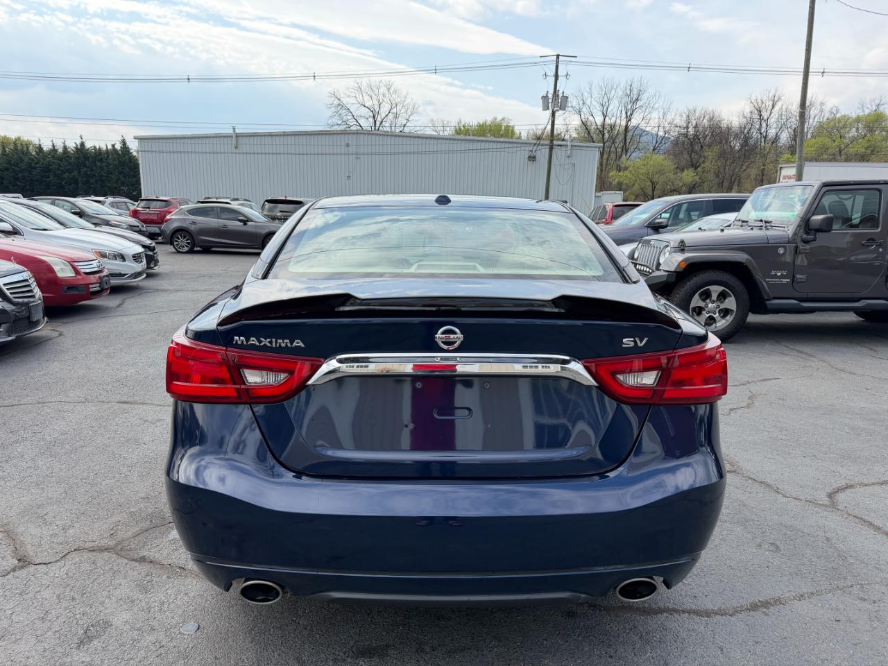 Nissan Maxima 3.5 SV 2018