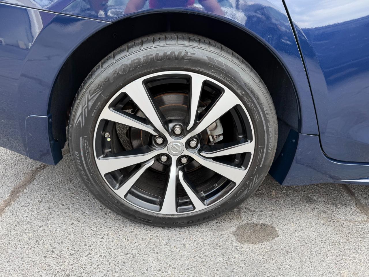 Nissan Maxima 3.5 SV 2018