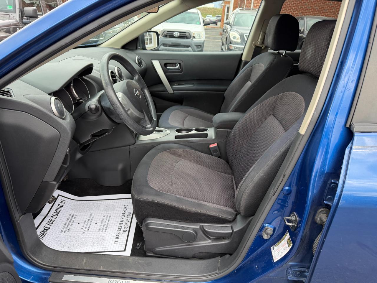 Nissan Rogue SL AWD 2009