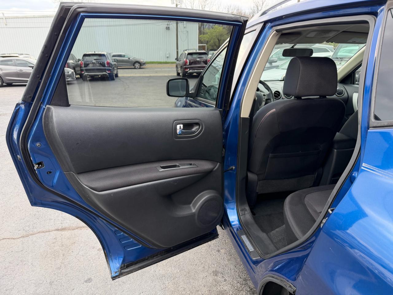 Nissan Rogue SL AWD 2009