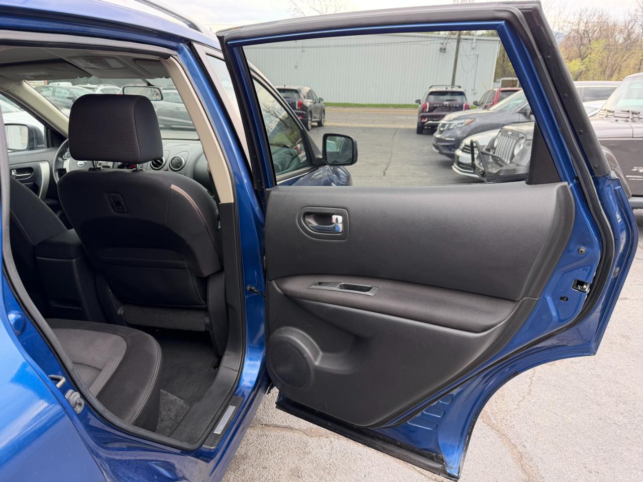 Nissan Rogue SL AWD 2009