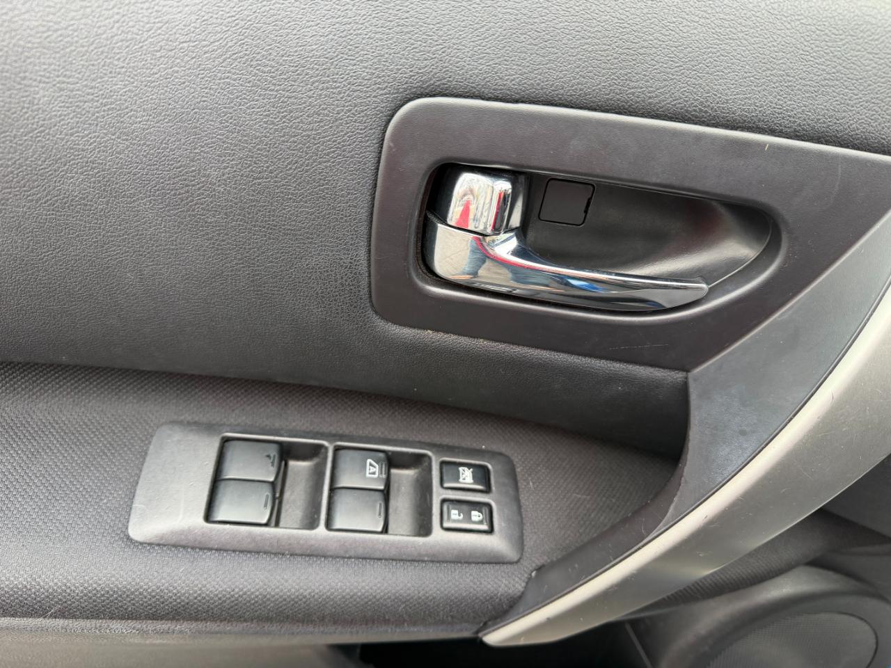 Nissan Rogue SL AWD 2009