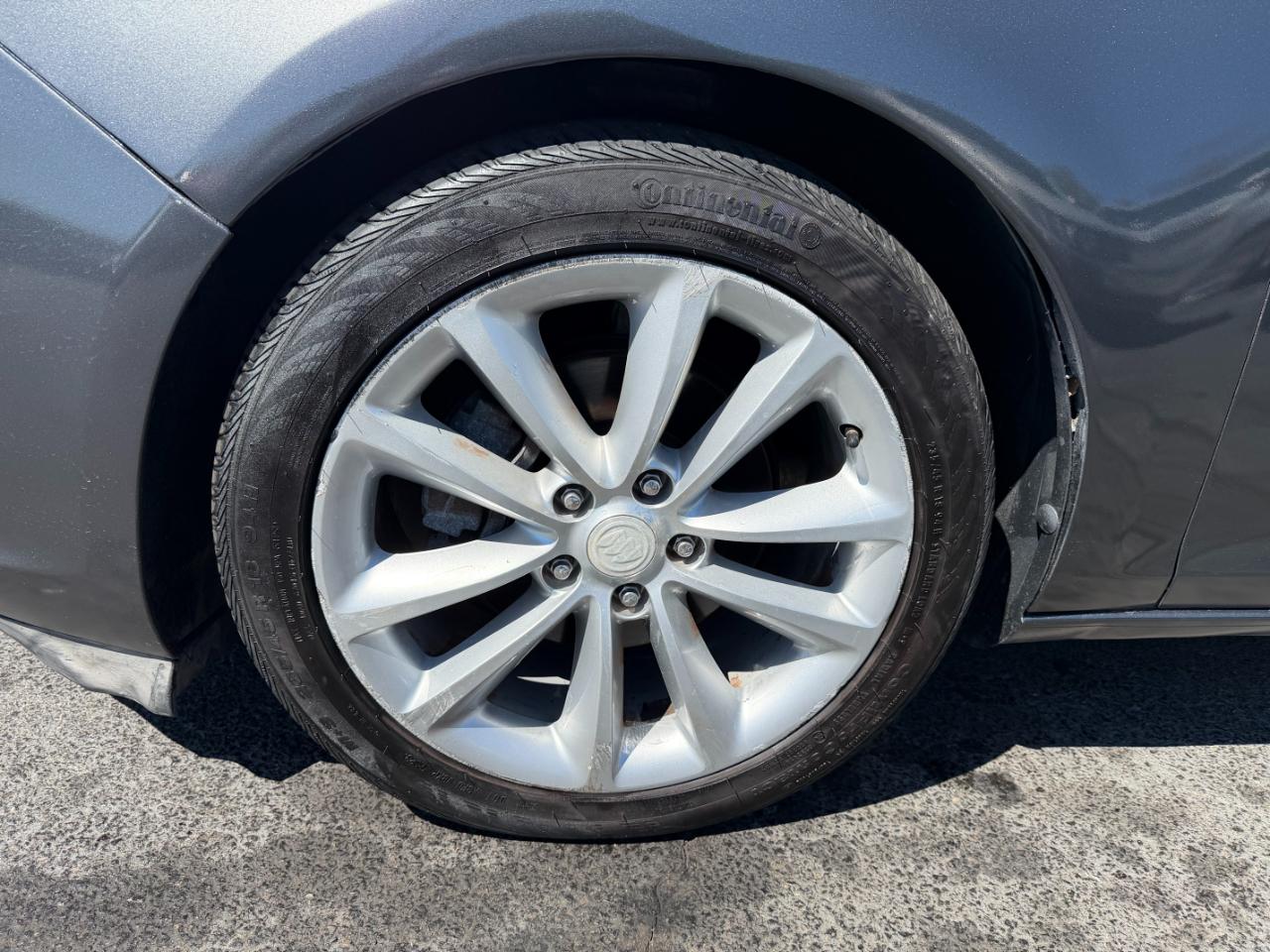 Buick Verano Base 2012