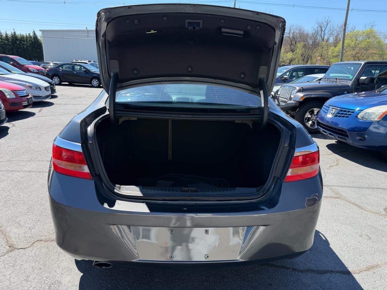 Buick Verano Base 2012