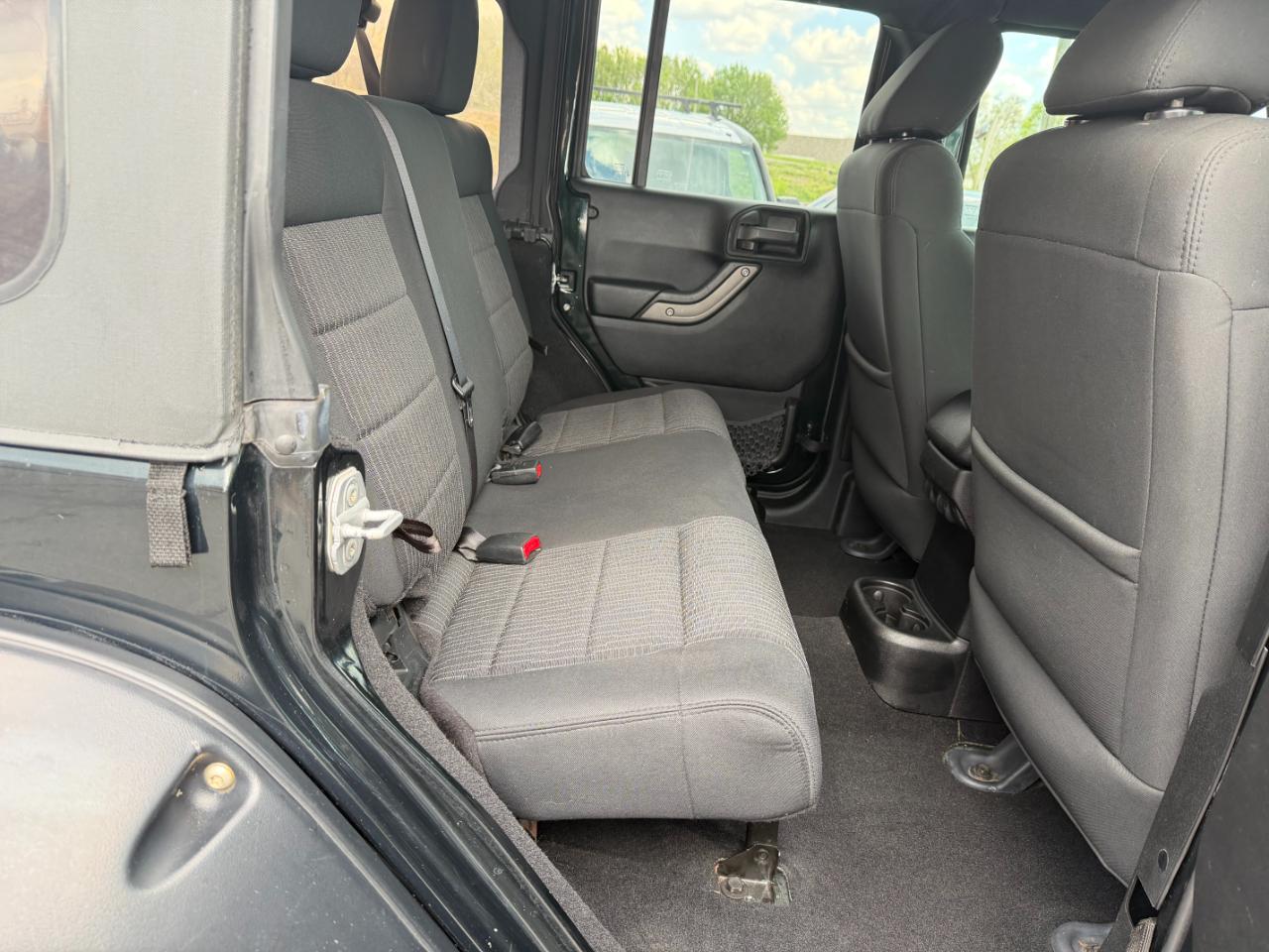 Jeep Wrangler Unlimited Sport 4WD 2012