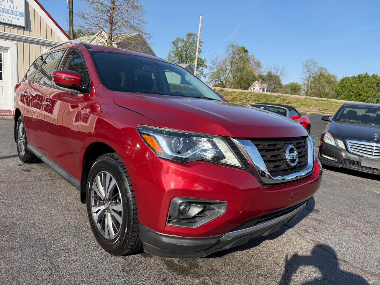 Nissan Pathfinder S 2017