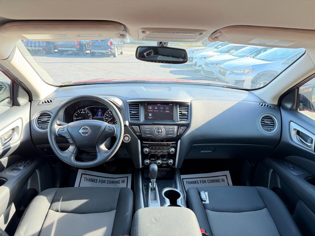 Nissan Pathfinder S 2017