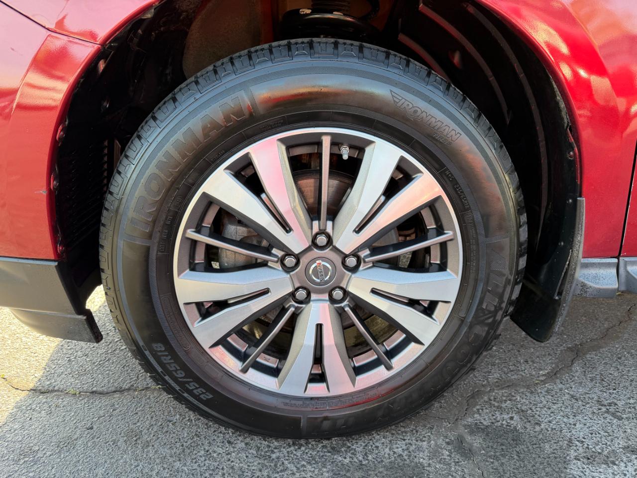 Nissan Pathfinder S 2017