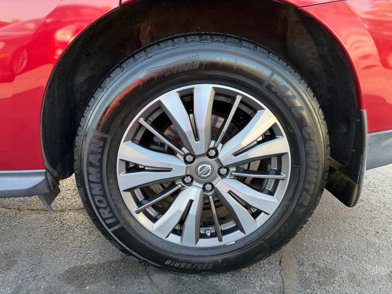 Nissan Pathfinder S 2017